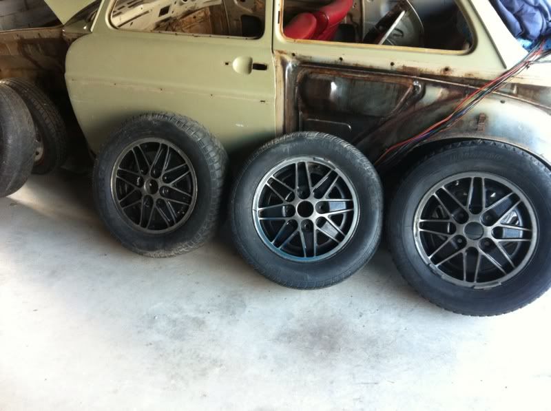 Image may have been reduced in size. Click image to view fullscreen.