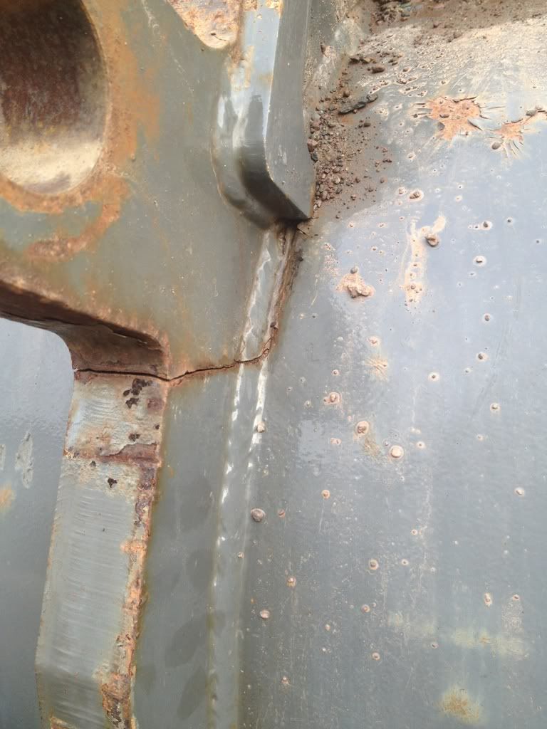 Wheel loader bucket repair