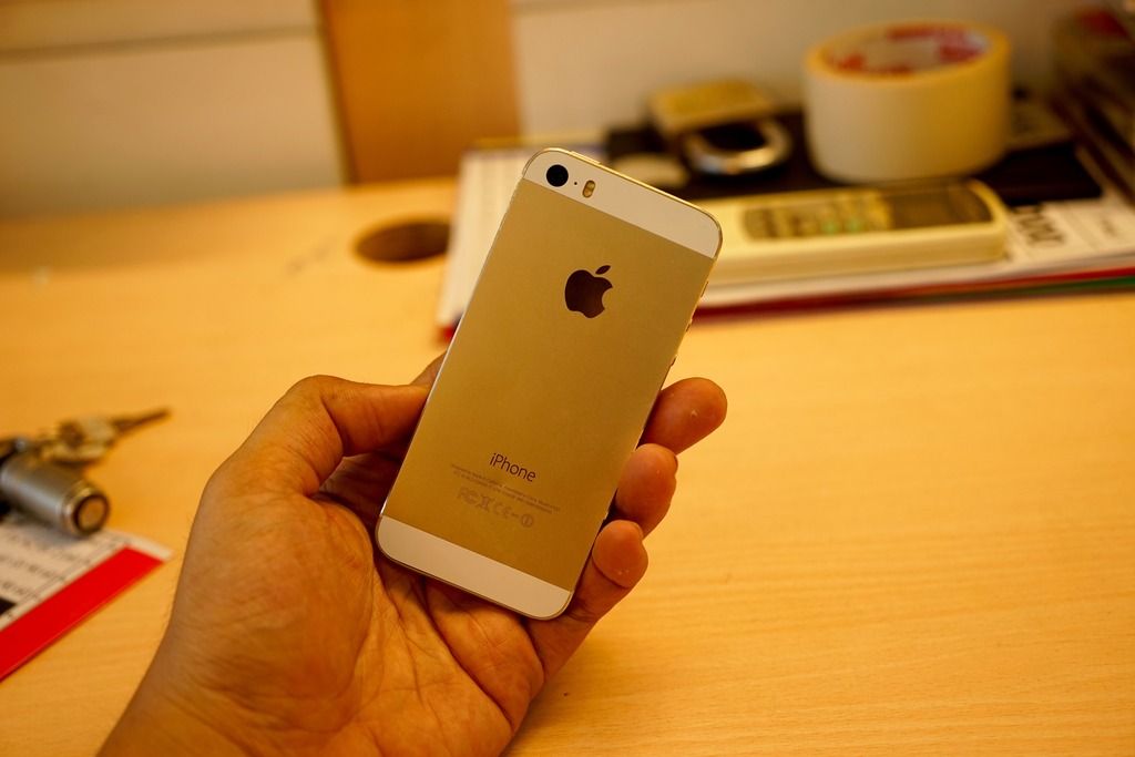 Iphone 5s 97% Lock T-mobile 32GB Gold giá cực tốt - 1